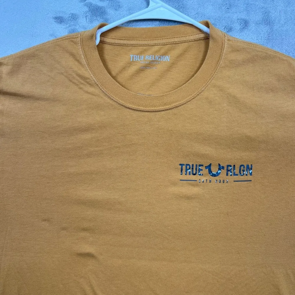 True Religion Long Sleeve T-Shirt Mens Large Yellow Camo Buddha Graphic Tee